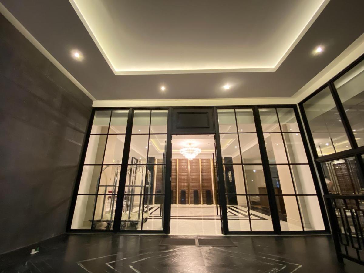 Maia Hotel Jakarta Exterior photo