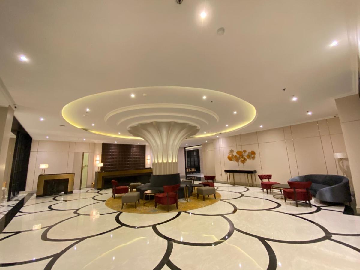 Maia Hotel Jakarta Exterior photo