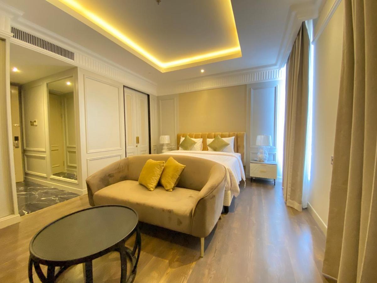 Maia Hotel Jakarta Exterior photo